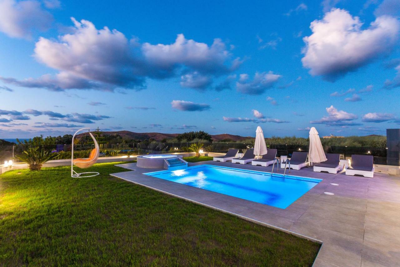Evangelos Villas, Lavish Touch, By Thinkvilla Angeliana  Luaran gambar