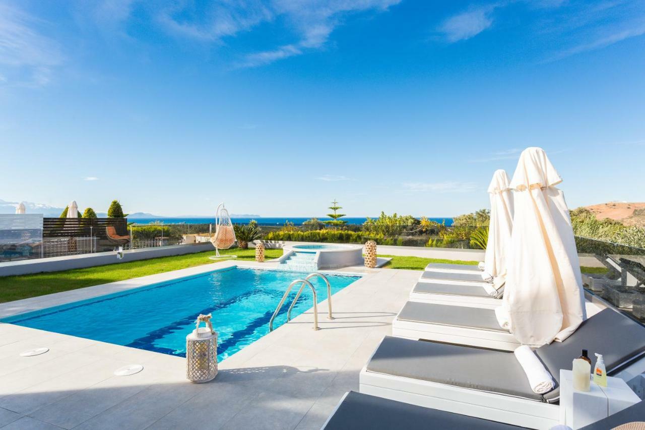 Evangelos Villas, Lavish Touch, By Thinkvilla Angeliana  Luaran gambar