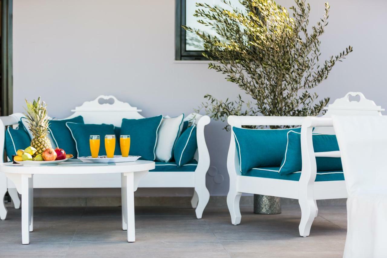 Evangelos Villas, Lavish Touch, By Thinkvilla Angeliana  Luaran gambar