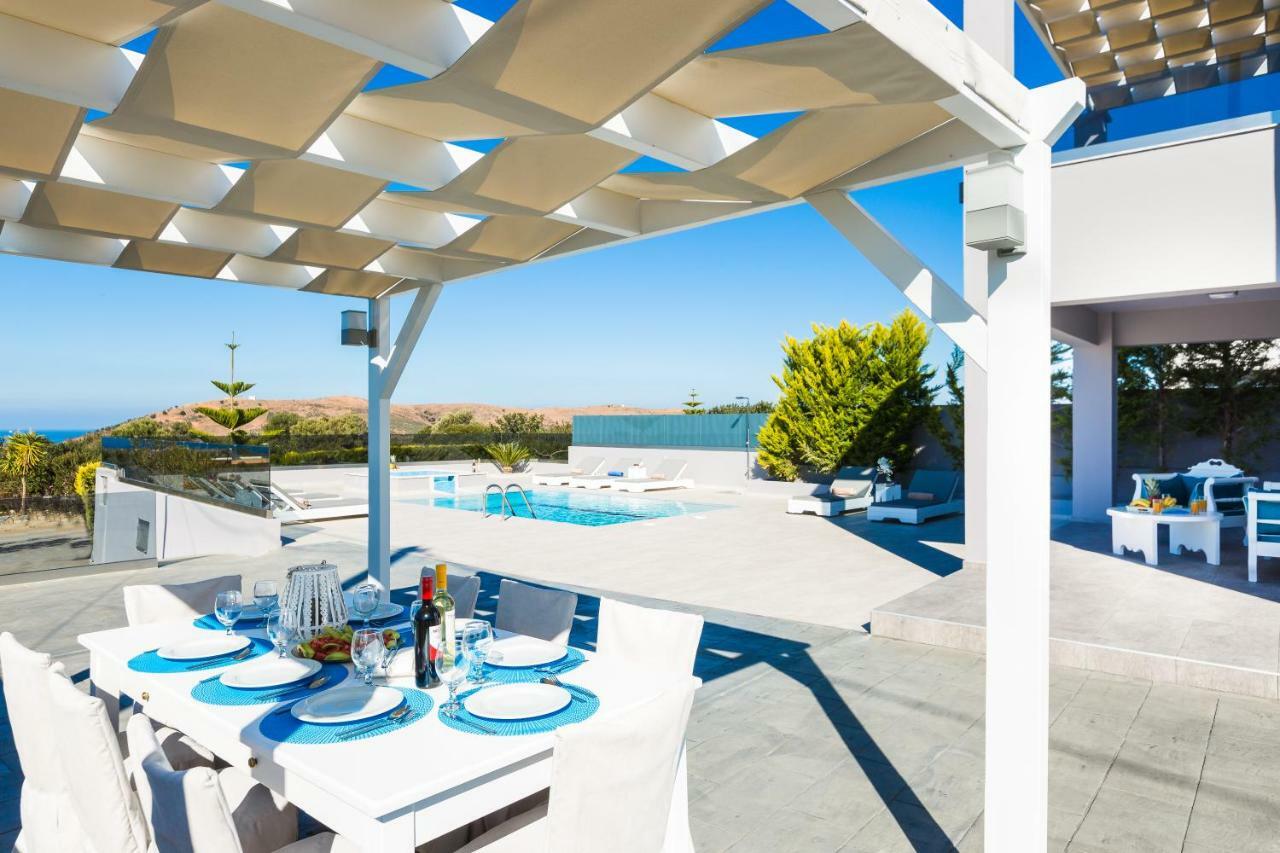 Evangelos Villas, Lavish Touch, By Thinkvilla Angeliana  Luaran gambar