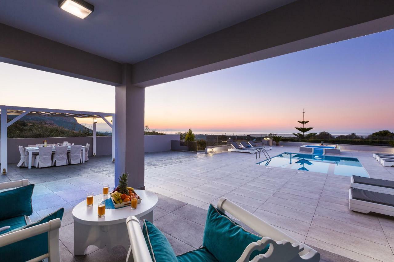 Evangelos Villas, Lavish Touch, By Thinkvilla Angeliana  Luaran gambar