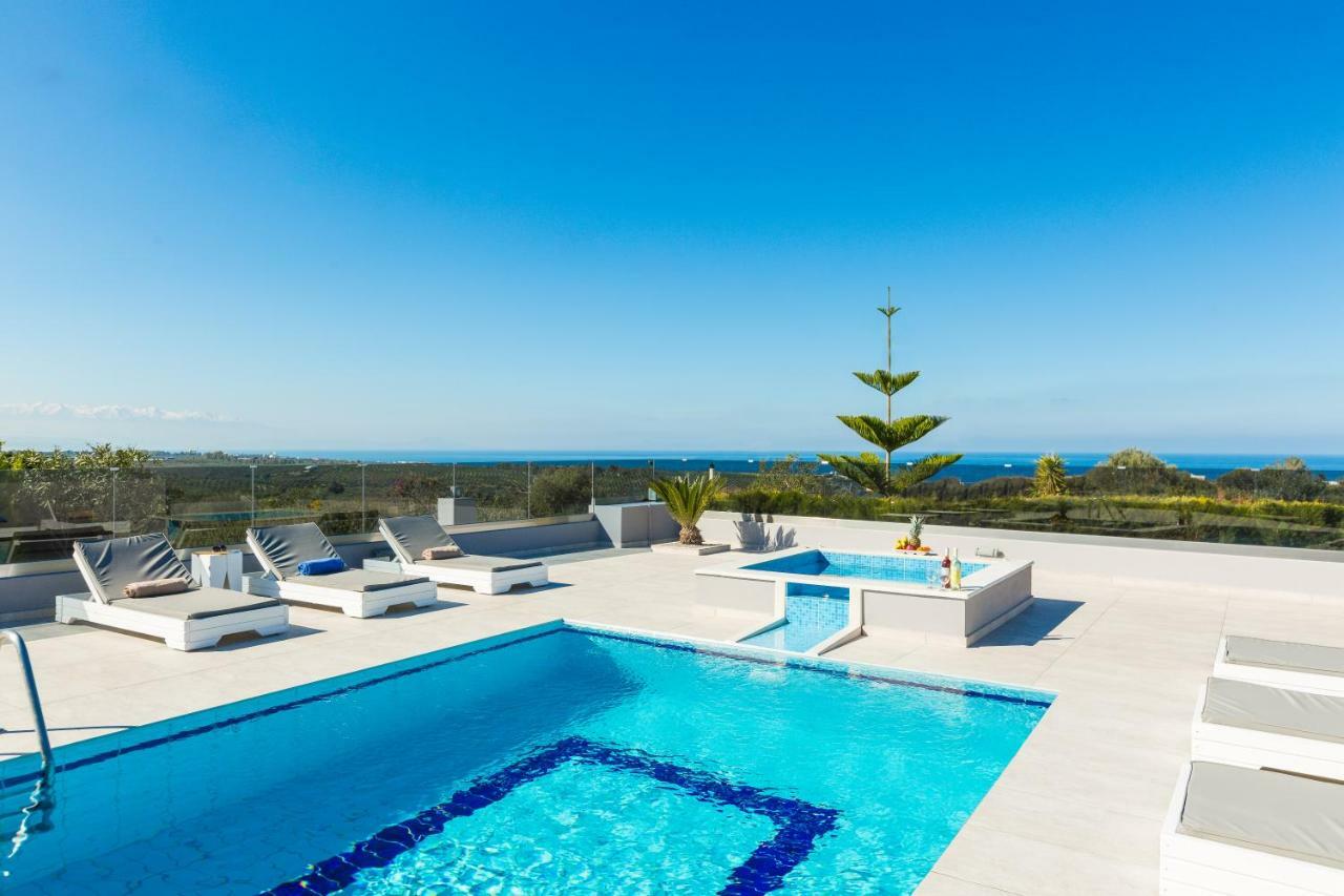 Evangelos Villas, Lavish Touch, By Thinkvilla Angeliana  Luaran gambar